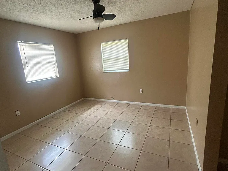 8657 64th Ct — Photo 5