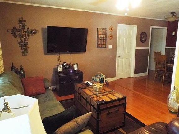 3rd image of 2907 Holmes Dr SE #3