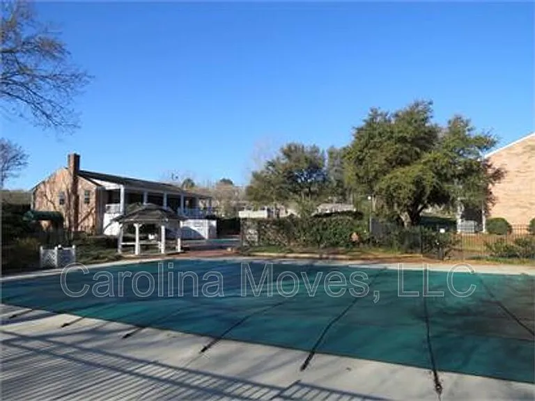 925 Cleveland St #102 — Photo 3