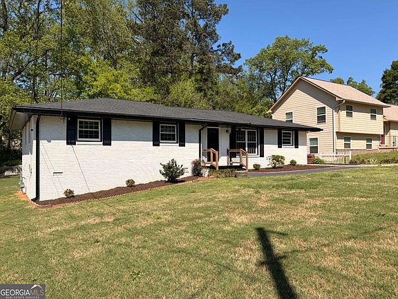 2nd image of 2457 Parkland Dr