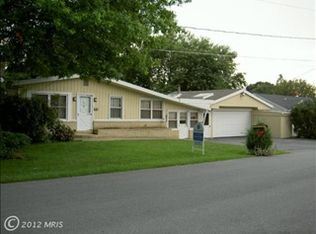 1541 Crest View Ave, Hagerstown, MD 21740