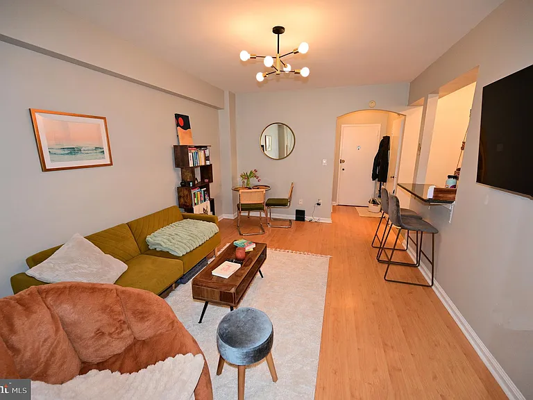 1 Scott Cir #515 — Photo 12