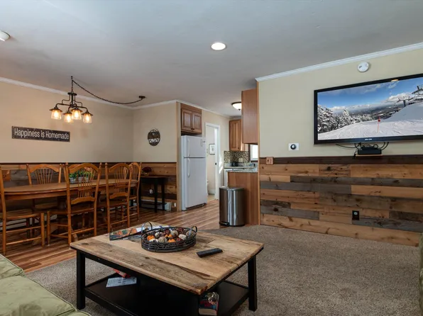 149 Upper Crossroad, Ludlow, VT 05149