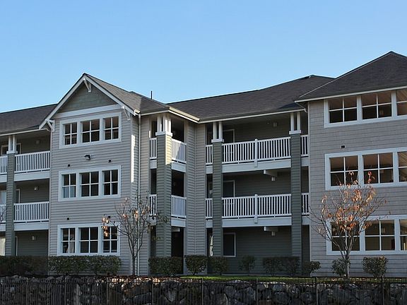 Explore Villas at Lawrence