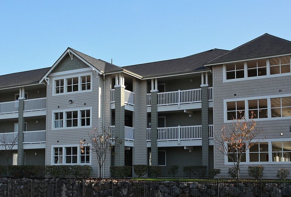Explore Villas at Lawrence