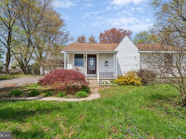7180 Jonestown Rd, Harrisburg, PA 17112