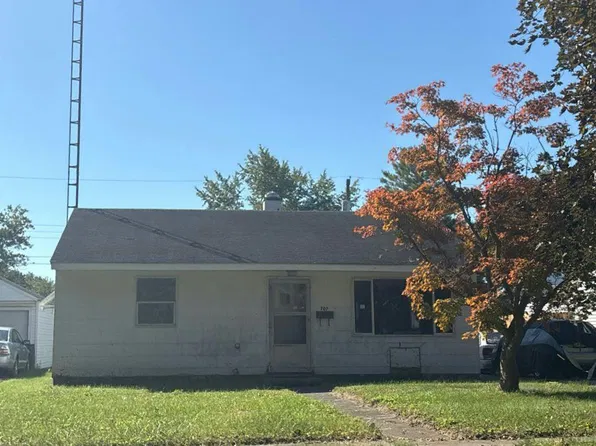 707 Glenwood Ave, Fostoria, OH 44830