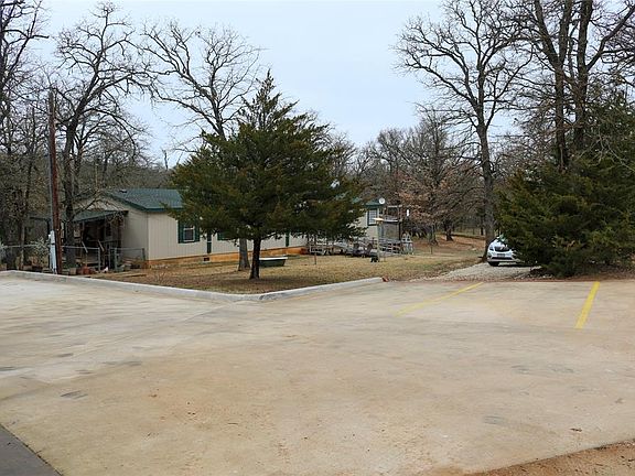 4th image of 3840 County Road 401
