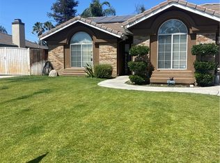 3005 Green Mountain Ln, Bakersfield, CA 93312