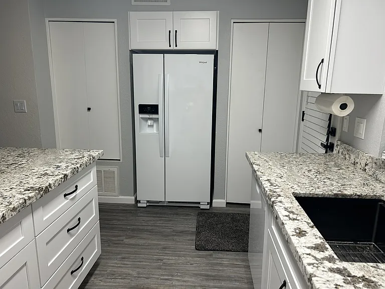 921 W University Dr #1026 — Photo 17