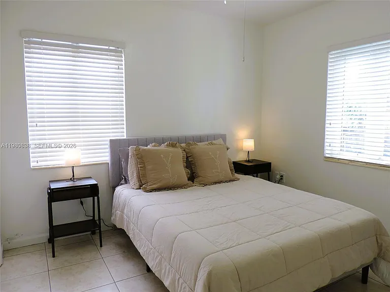 3134 SW 25th Ter — Photo 12