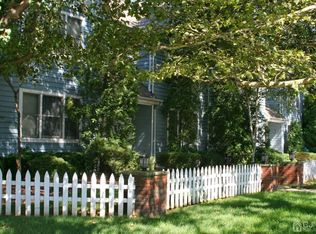 2 Mulberry Ln, Metuchen, NJ