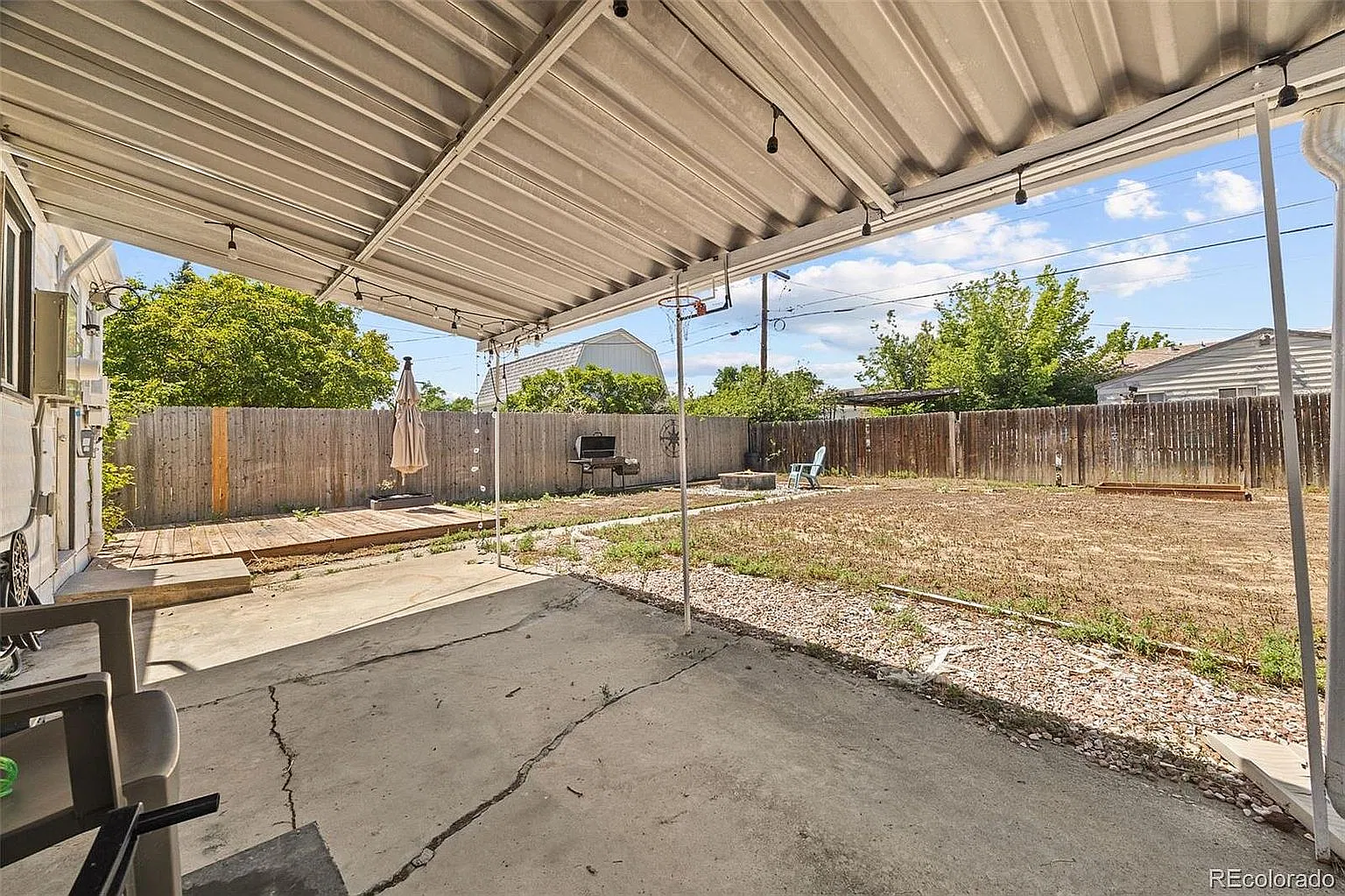 2 bed, 744 sqft, $2,300 — Photo 2