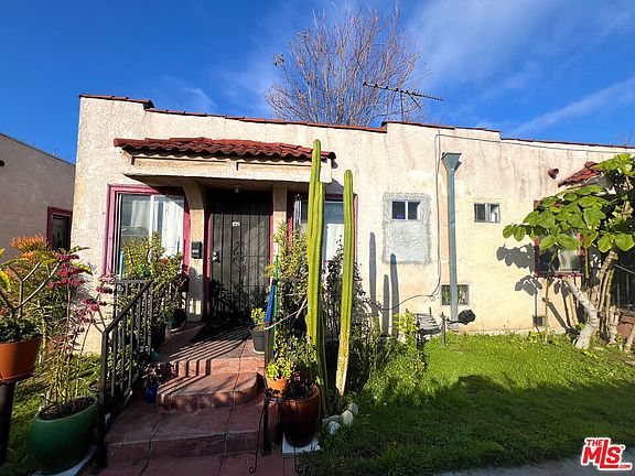 2nd image of 1191 W 39th Pl