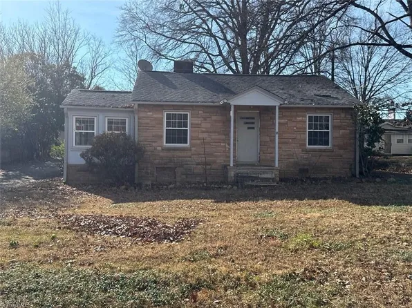 2935 Isaacs Pl, Greensboro, NC 27408