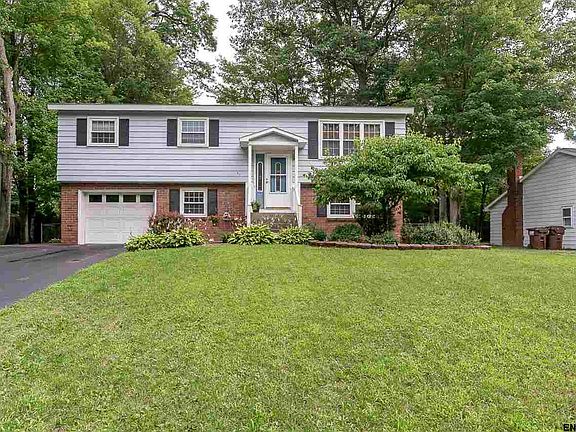 2nd image of 91 Coventry Ct