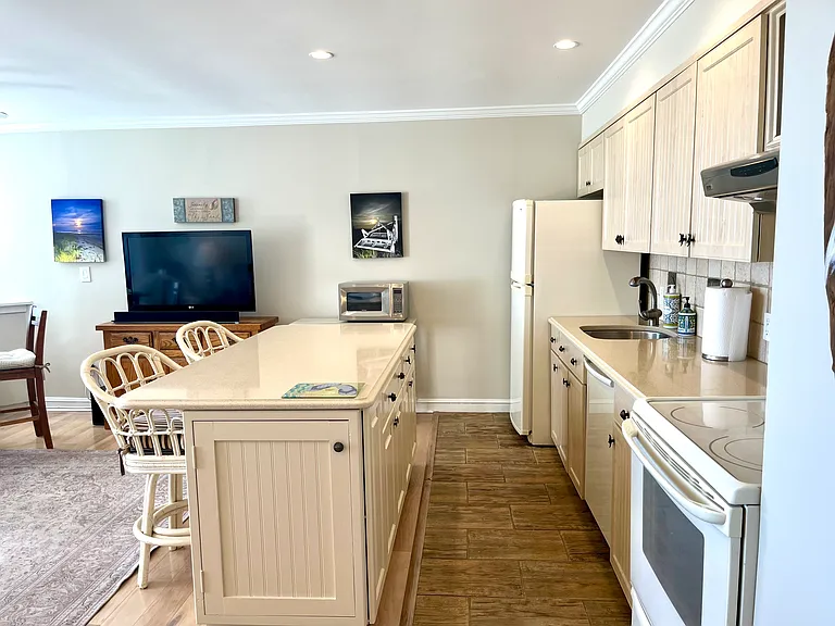 253 Dune Rd #49 — Photo 8