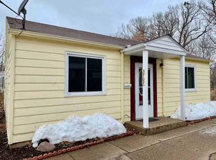 3707 10th Avenue Ct, Moline, IL 61265