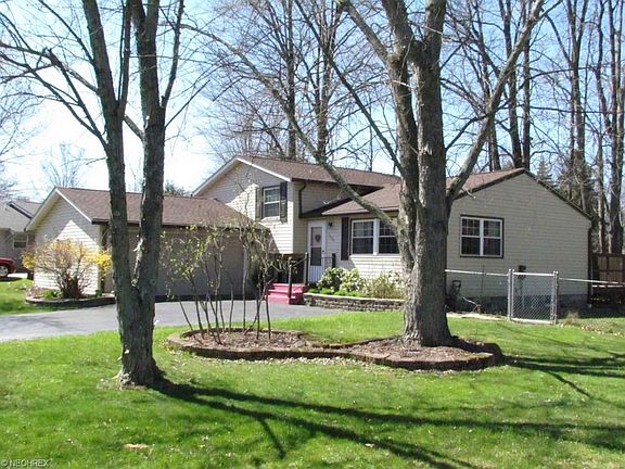3rd image of 1260 Cedarwood Dr