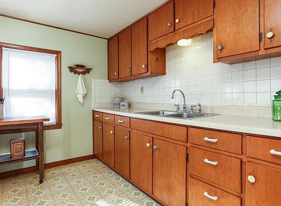 5th image of 2610 N 67th St