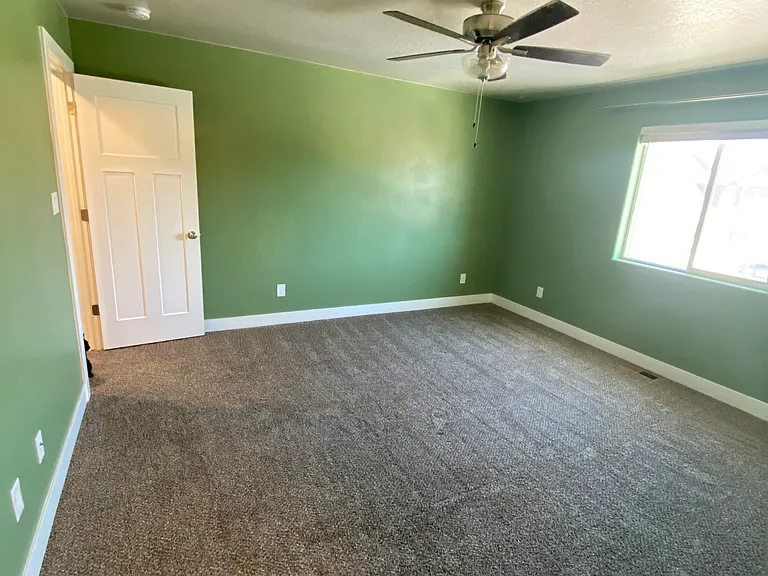 1645 N 3200 W — Photo 12