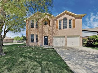 639 Blueberry Hill Ln, Mansfield, TX 76063