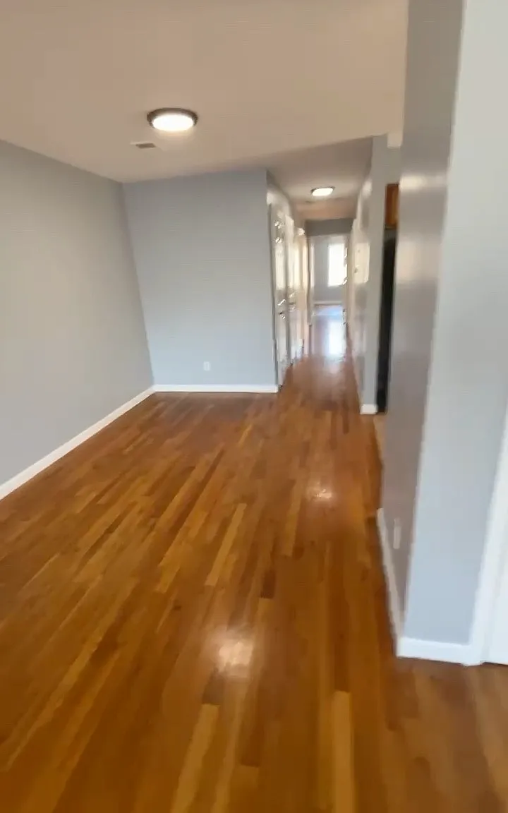 3 bed, 2000 sqft, $2,600 — Photo 1