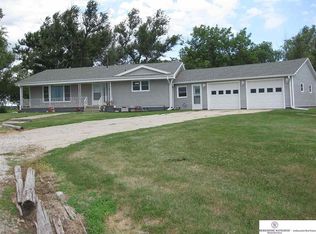 2028 County Road A Blvd, Hooper, NE 68031