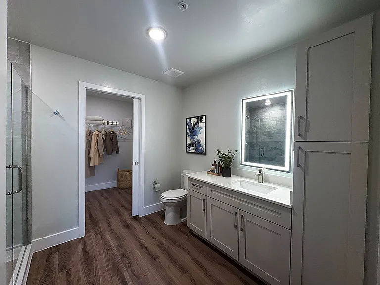 Bimini Square Apartments — Photo 27