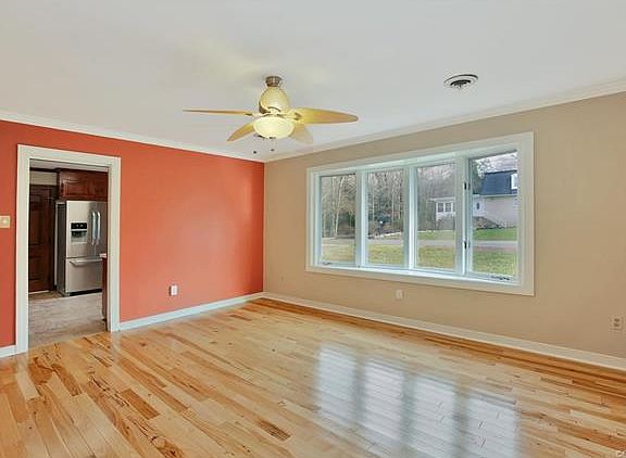 5th image of 3210 Holly Hill Ct