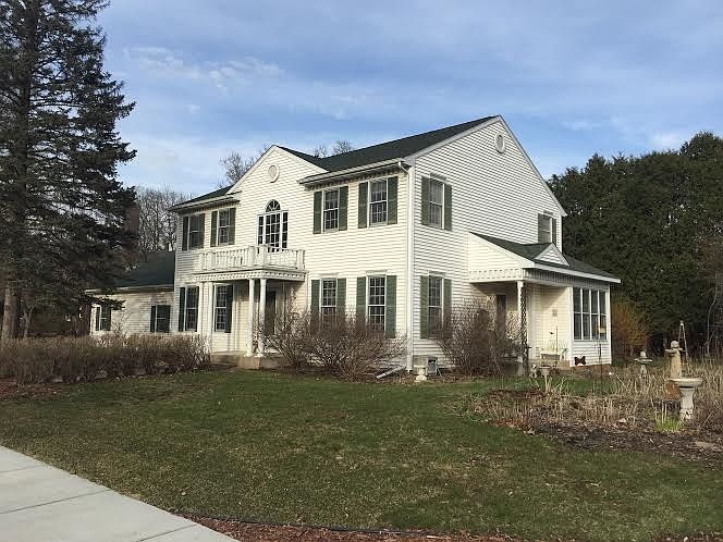 Exterior : Double lot with perennial gardens