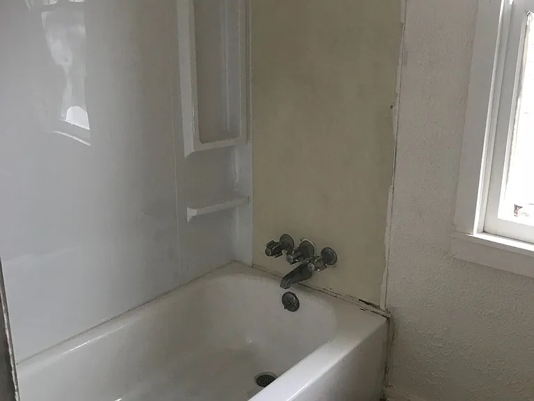 321 Walnut St — Photo 5
