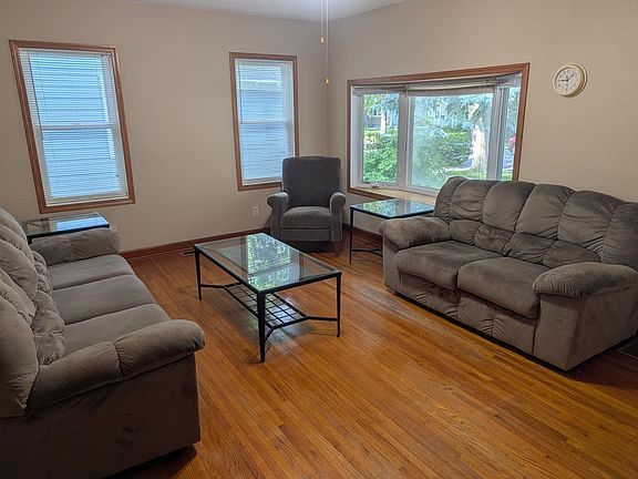 5th image of 208 S 7th St