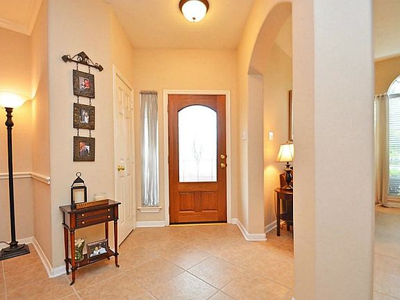 3rd image of 7903 Tyneland Ct