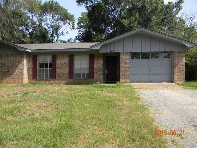 1st image of 122 Woodside Dr