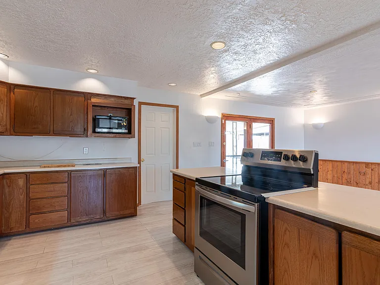 6517 San Francisco Rd NE — Photo 24
