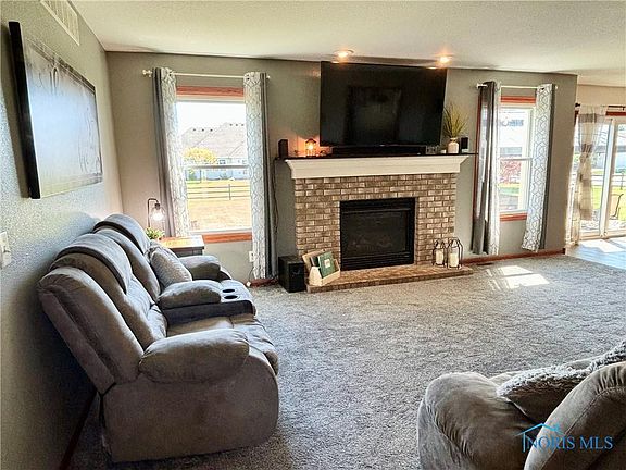 5th image of 265 Elm Tree Ct