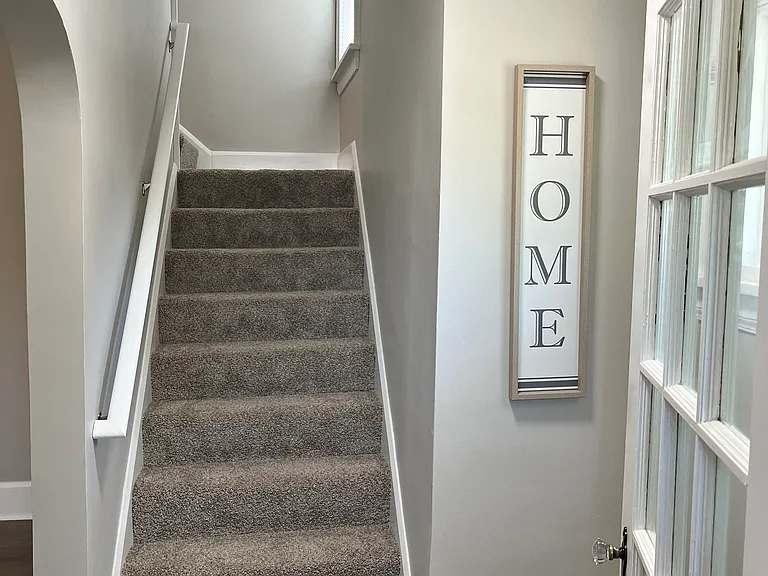 1835 Thornapple Ave — Photo 15