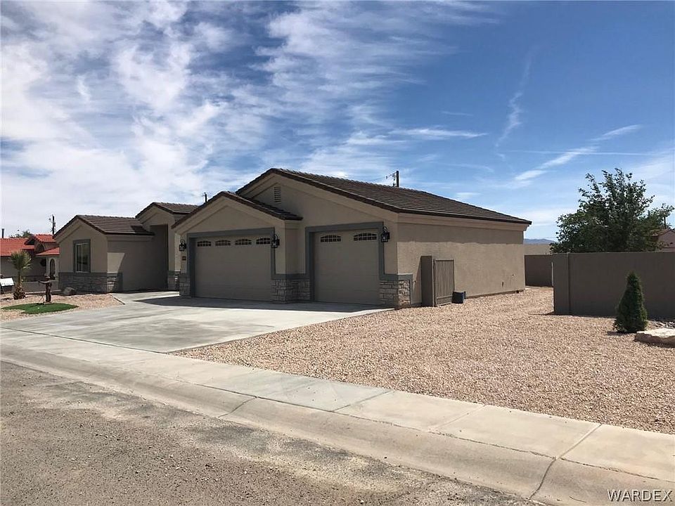 1st image of 3100 N Miles Dr