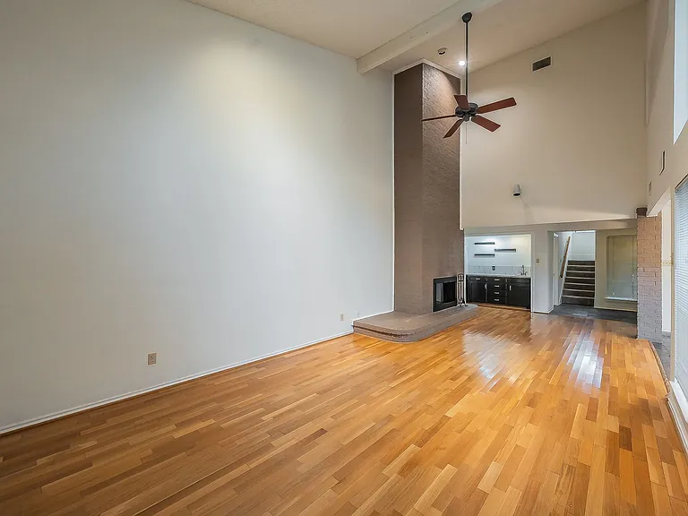 3704 Hulen Park Dr — Photo 8