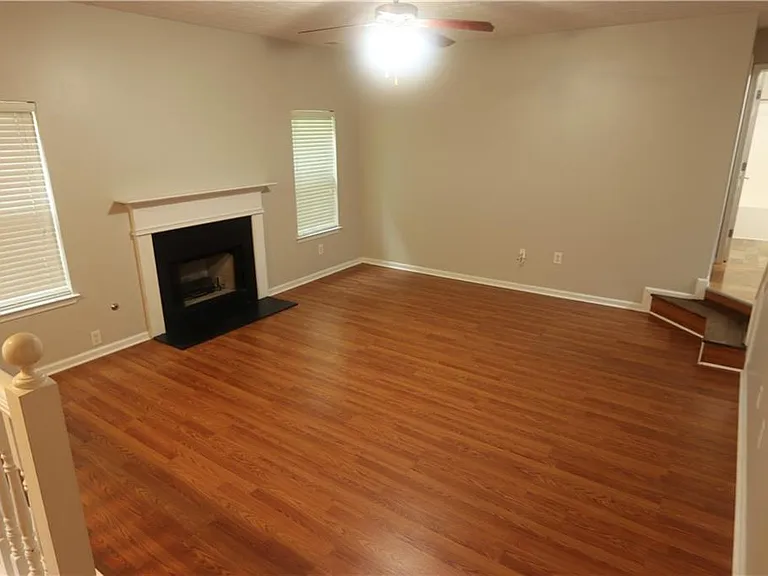 156 Shadowhill Ln — Photo 9