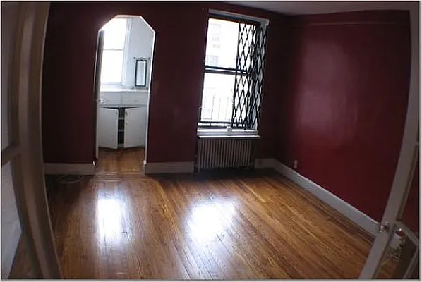 Rented by 4 Points Properties | media 29