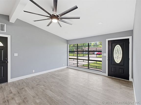 3rd image of 2805 Estelle Ave