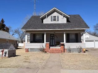 535 E Wisconsin St, Russell, KS 67665