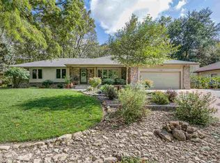 124 S Brookwood Dr, Derby, KS 67037