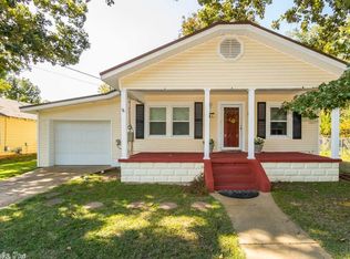 228 N 4th St, Benton, AR 72015
