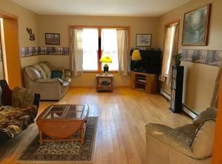 12 Sampson Rd, Huntington, MA 01050