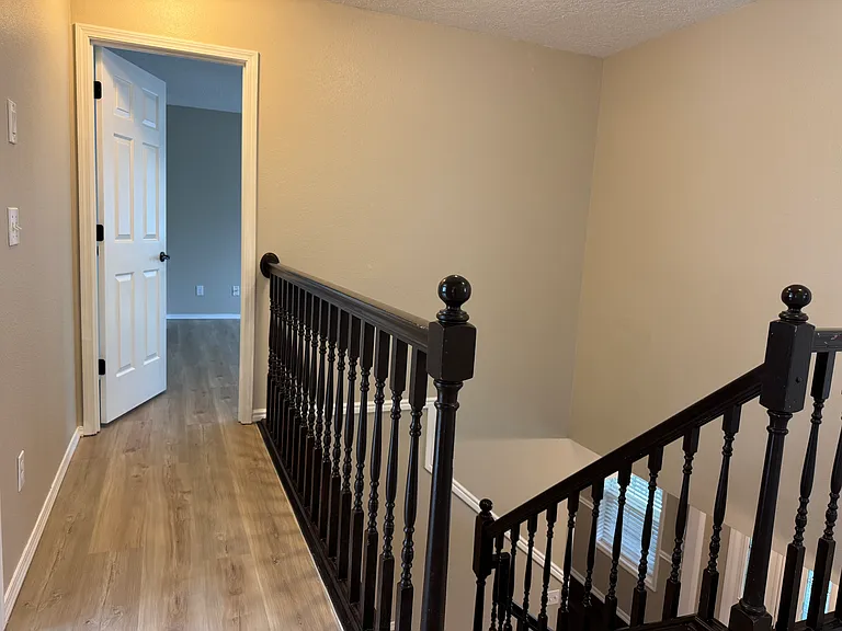 2450 NW 15th Cir — Photo 10