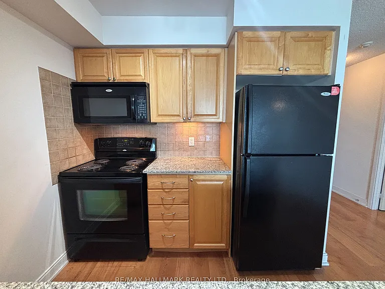 35 Viking Ln #839 — Photo 8