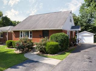 1517 McTavish Dr, Clarksville, IN 47129